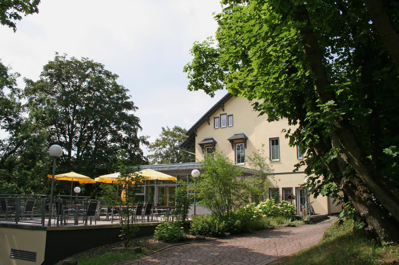 Hotel Dreibrunnen Gästehaus im Luisenpark Erfurt Exterior foto